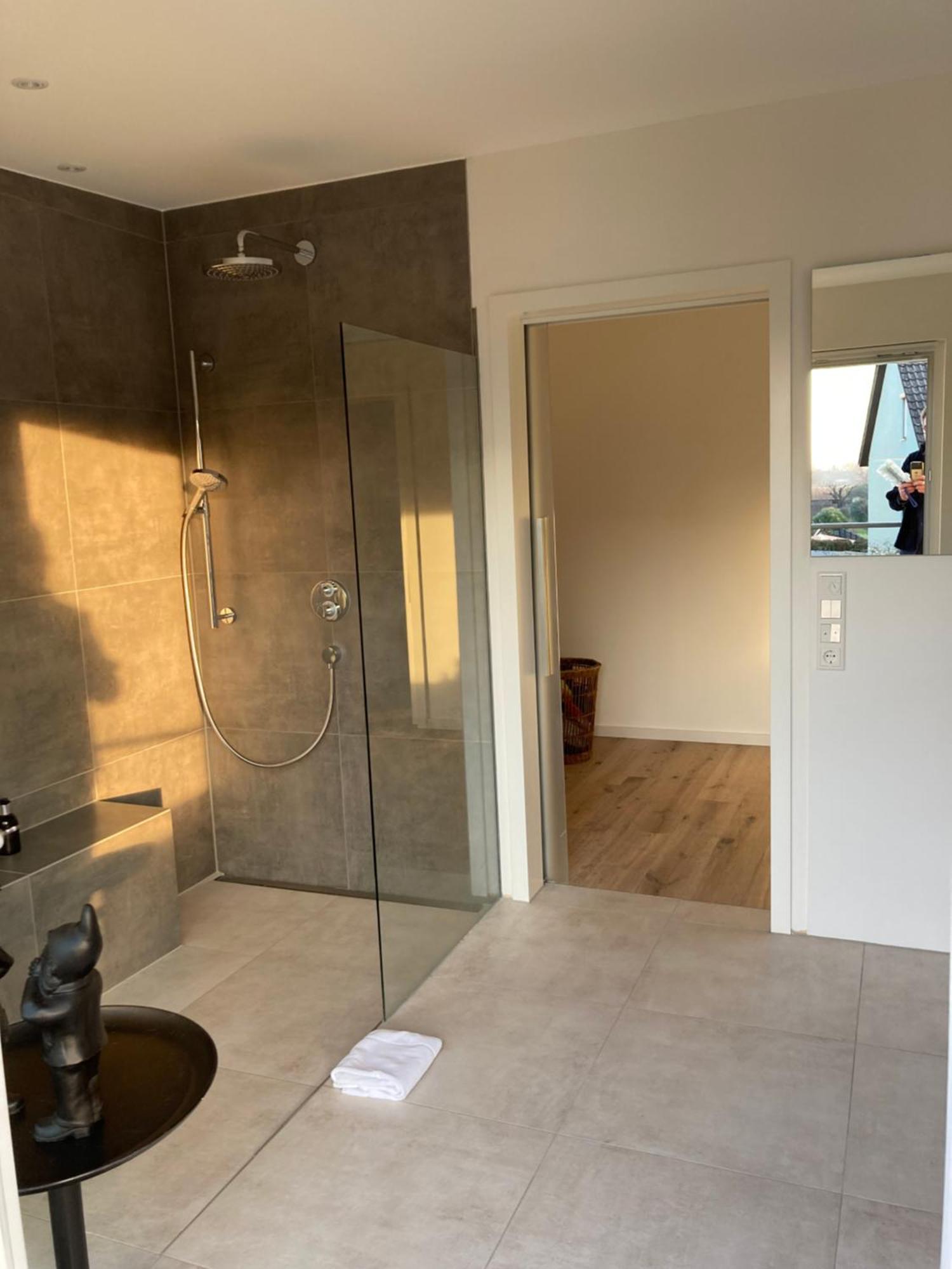 Neues Penthouse-Loft Mit Konuskarte Fuer Gratis Oepnv Lejlighed Ehrenkirchen Eksteriør billede